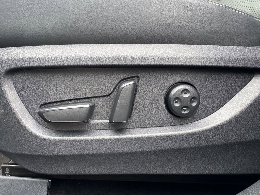 Used 2023 INFINITI QX50 Luxe image 12