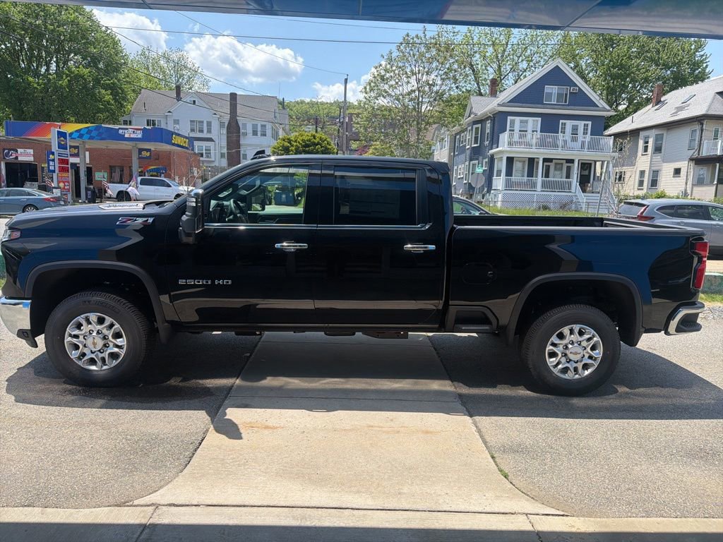 New 2026 Chevrolet Silverado 2500 LTZ w/ LTZ Plus Package AWD/4WD image 2