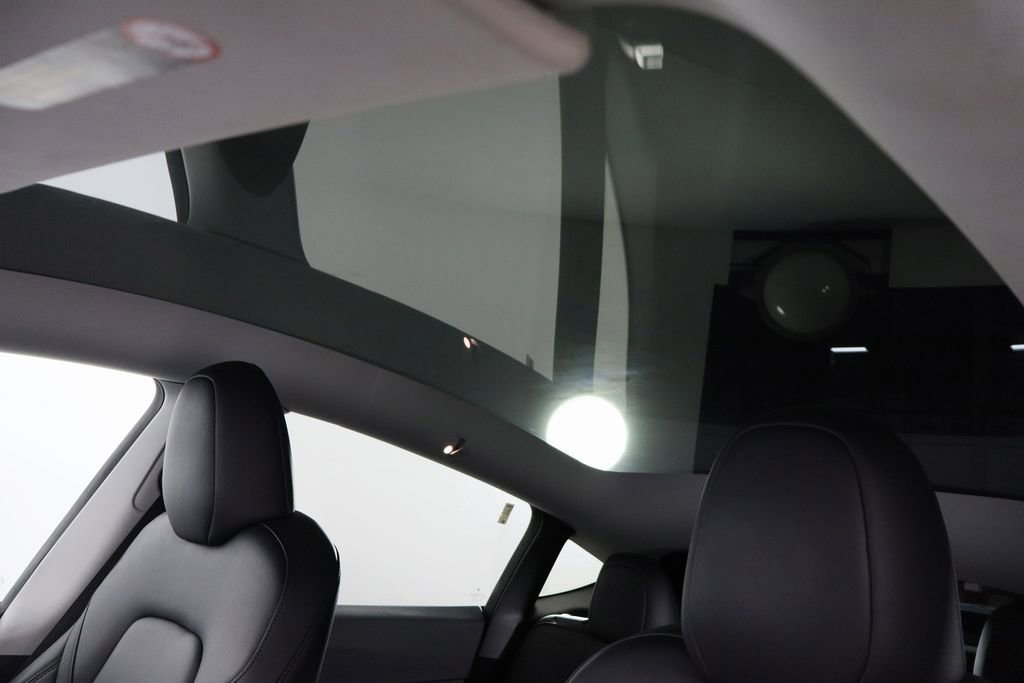 Used 2023 Tesla Model Y Long Range image 21
