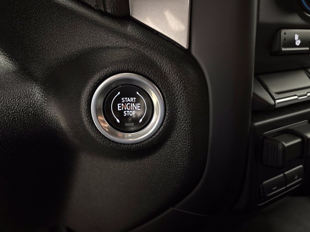 Used 2020 Chevrolet Silverado 1500 LT w/ All-Star Edition AWD/4WD image 26
