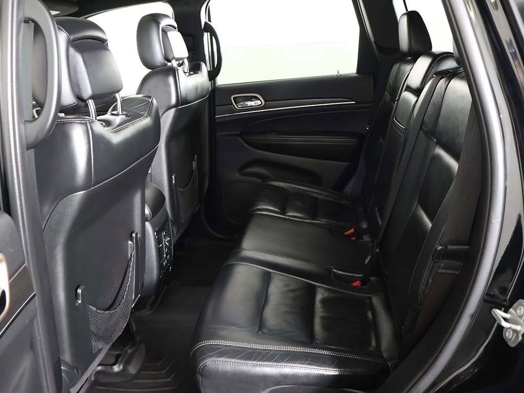 Used 2017 Jeep Grand Cherokee Limited image 37