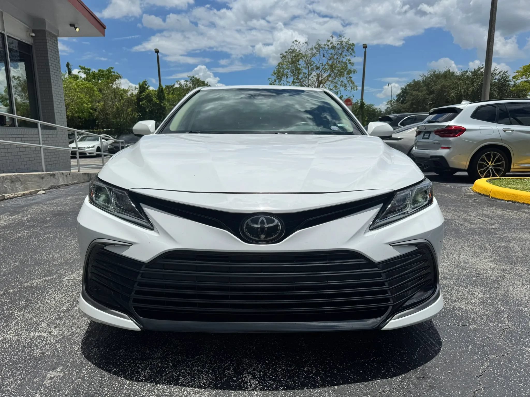 Used 2024 Toyota Camry LE FWD image 4