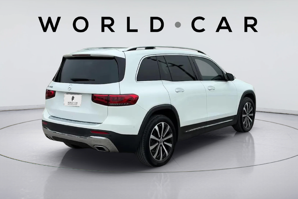 Used 2023 Mercedes-Benz GLB 250 image 3