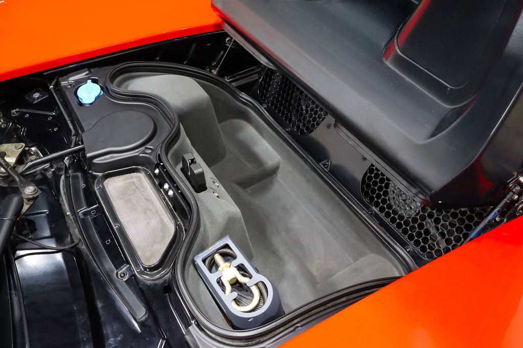 Used 2006 Ford GT RWD image 63