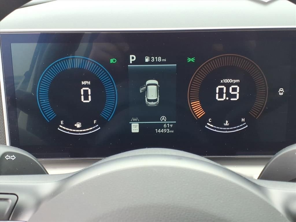 Used 2025 Hyundai Tucson SE image 17