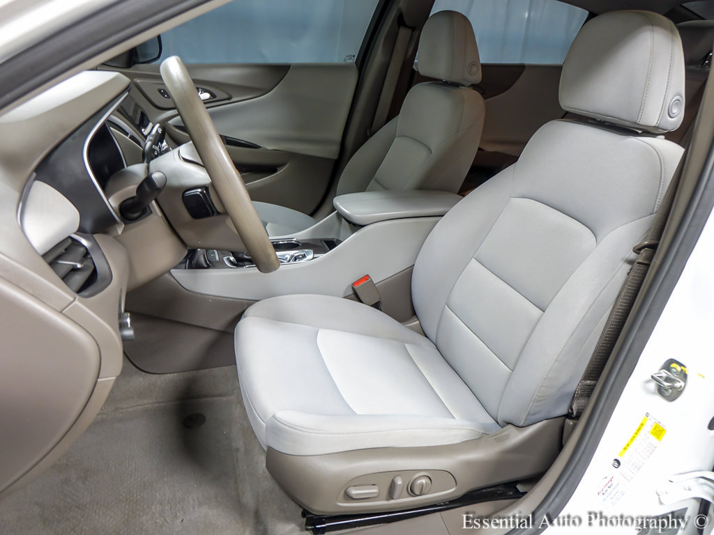 Used 2022 Chevrolet Malibu LT FWD image 9