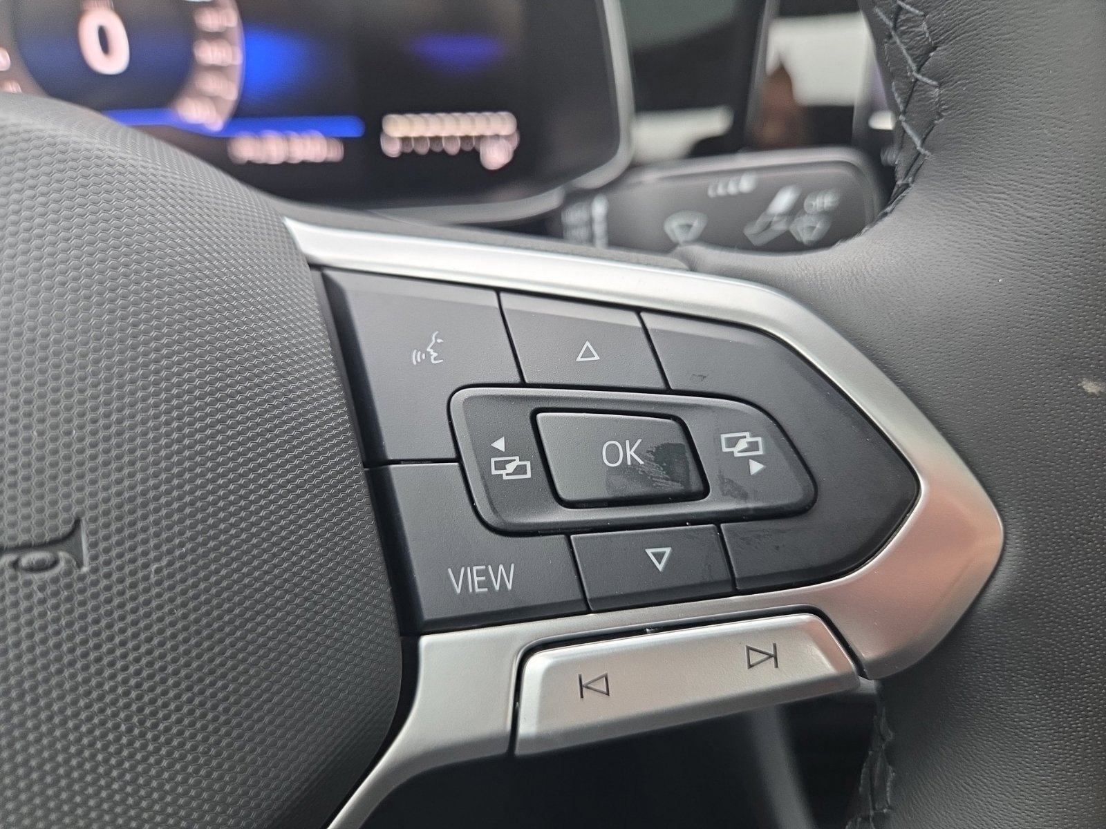 New 2027 Volkswagen Jetta SE FWD image 24