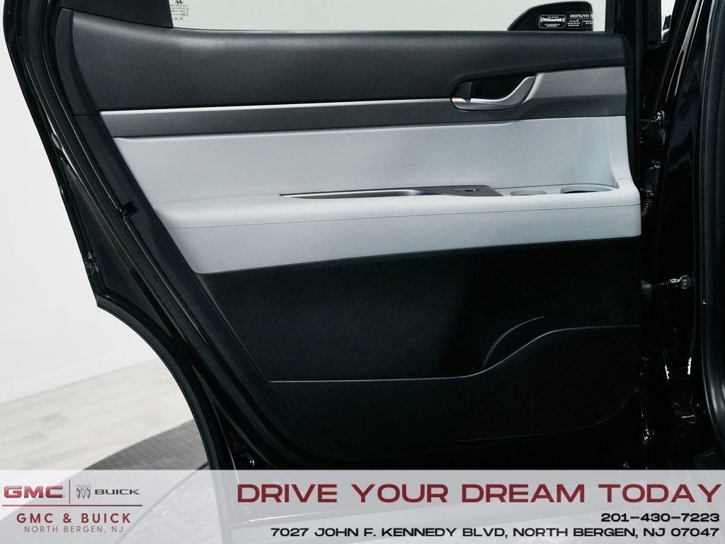 Used 2023 Hyundai Palisade SEL image 14