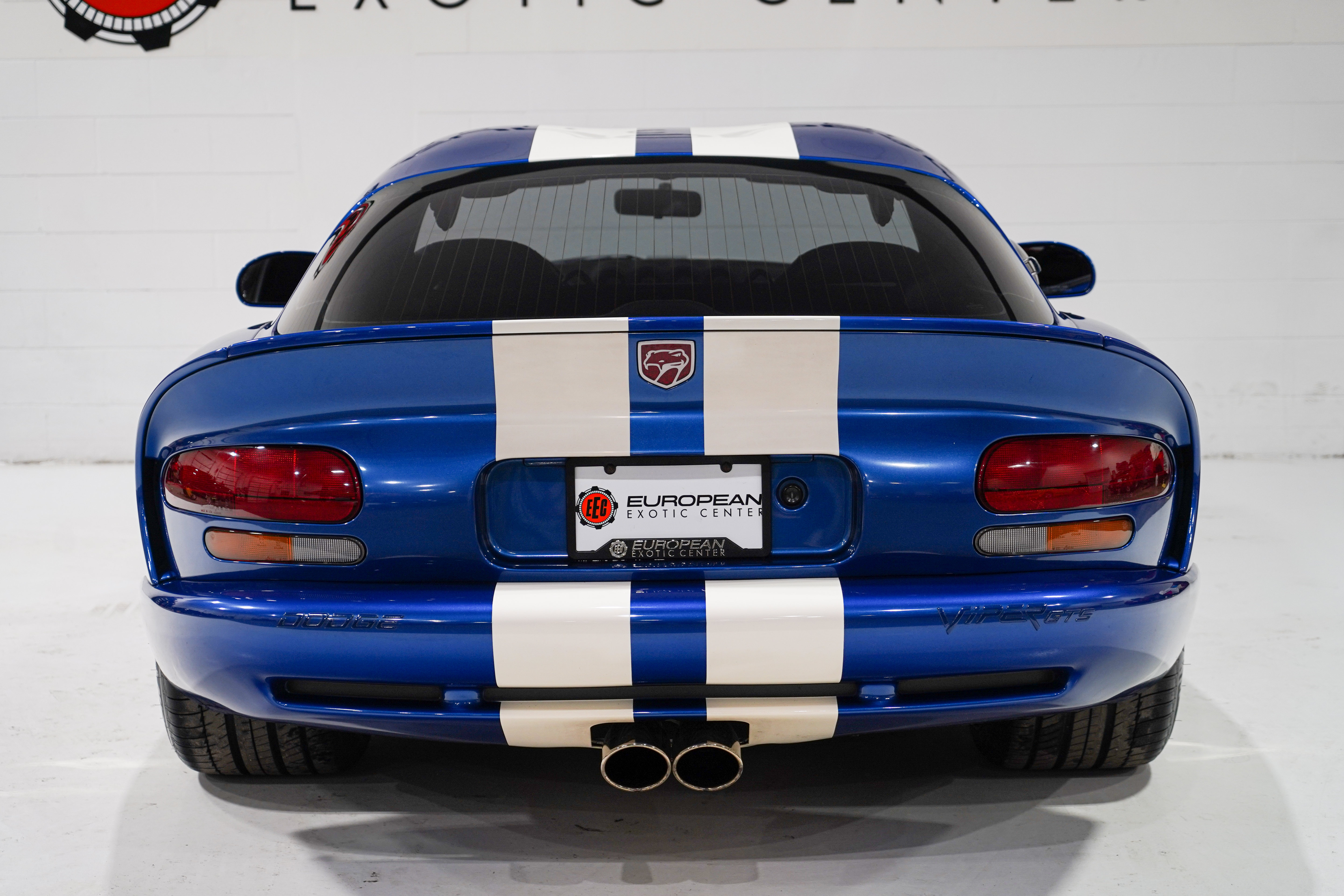 Used 1997 Dodge Viper GTS RWD image 3