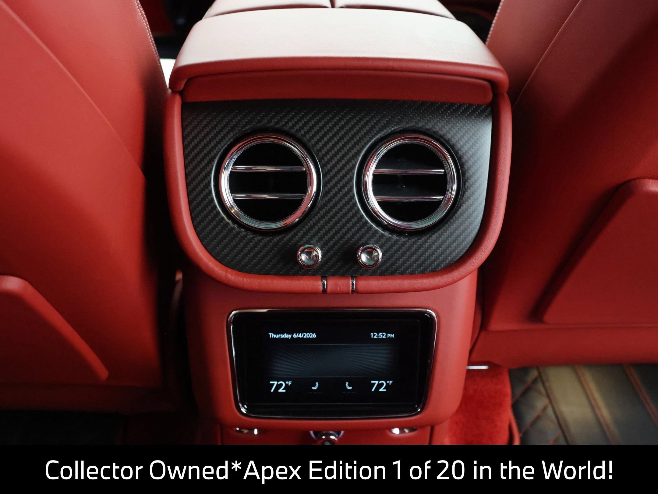 Used 2025 Bentley Bentayga AWD/4WD image 34