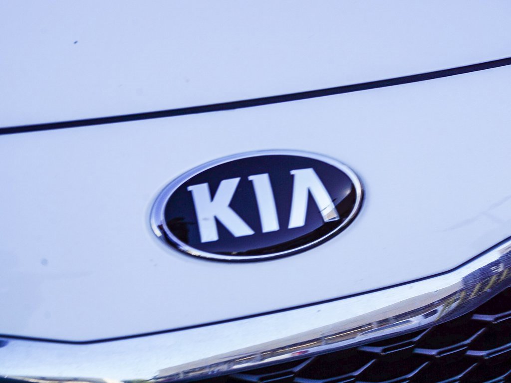 Used 2016 Kia Optima EX w/ Premium Package image 12