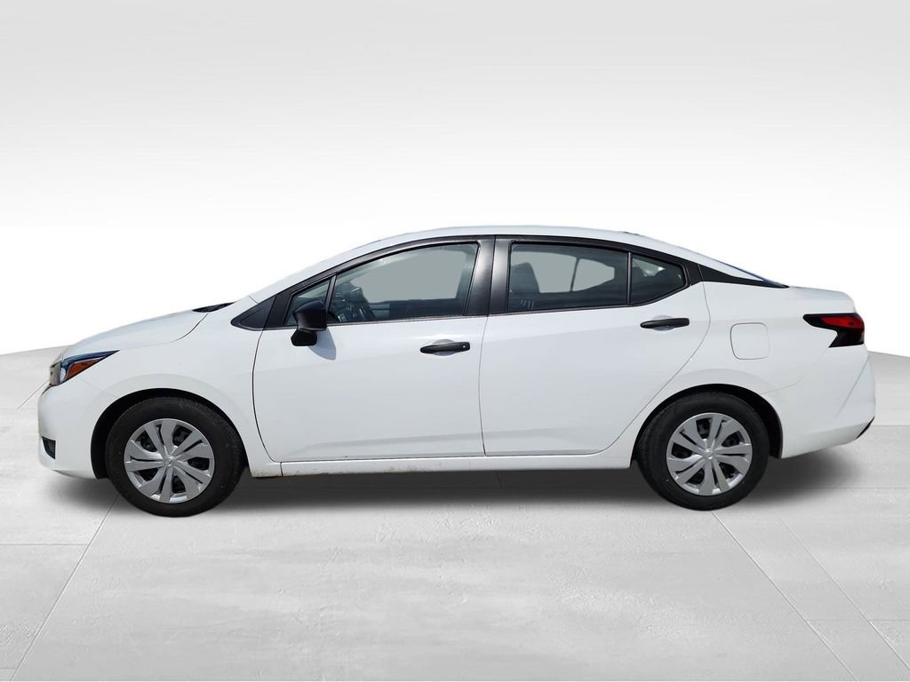 Used 2023 Nissan Versa S FWD image 6