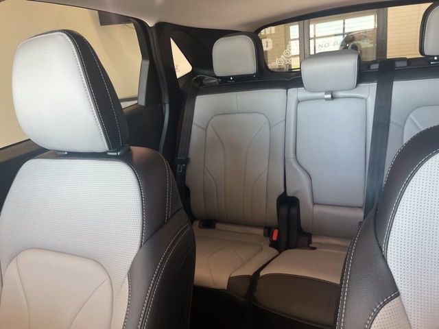 New 2025 Ford Escape SE w/ PHEV Premium Package image 12