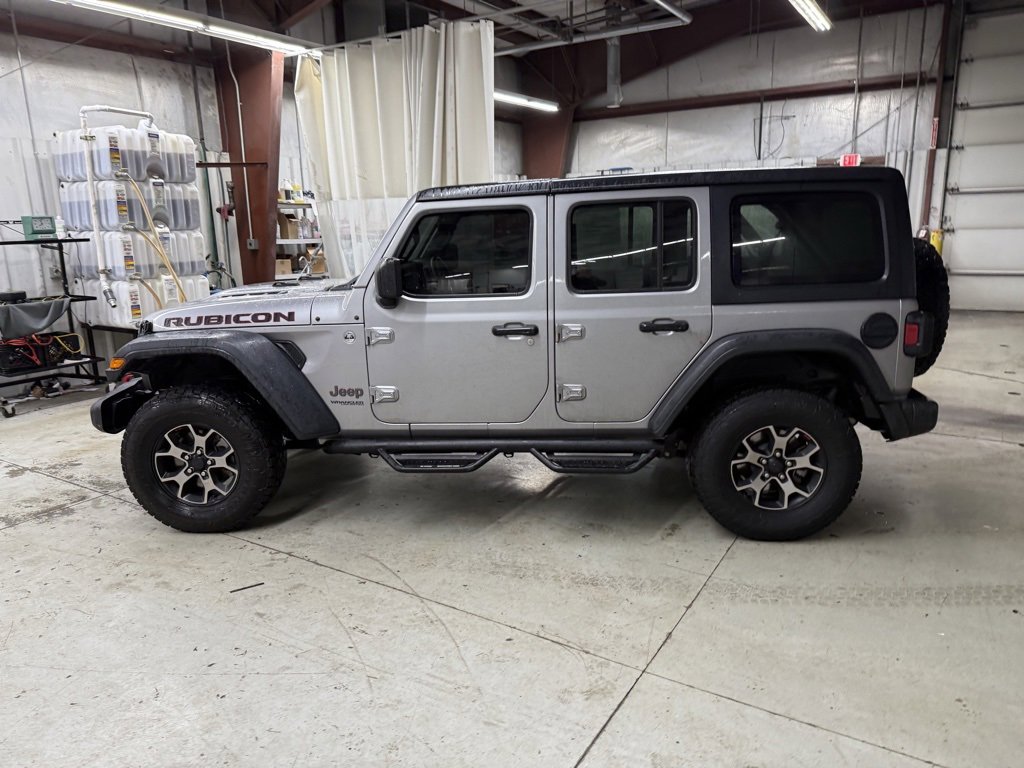 Used 2018 Jeep Wrangler Unlimited Rubicon w/ Cold Weather Group image 2