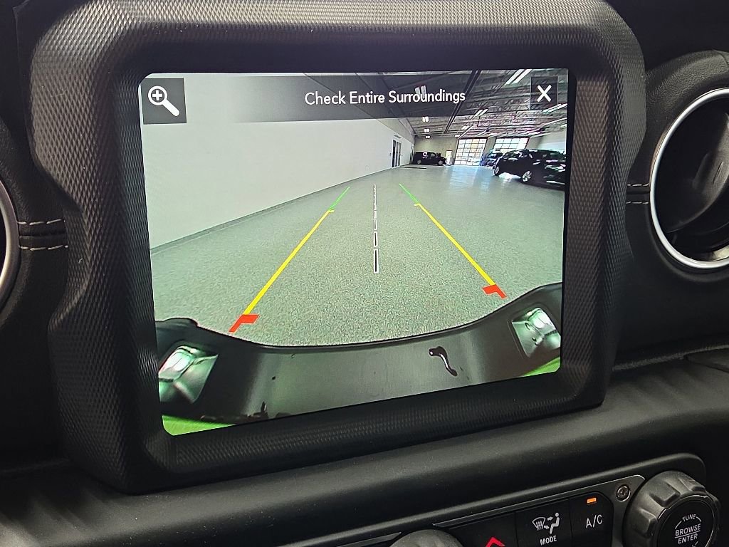 Used 2021 Jeep Gladiator Overland w/ Uconnect 4C Nav & Sound Group AWD/4WD image 22