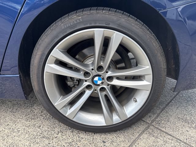 Used 2017 BMW 330i Sedan RWD image 11