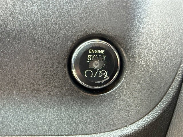 Used 2011 Dodge Challenger image 28