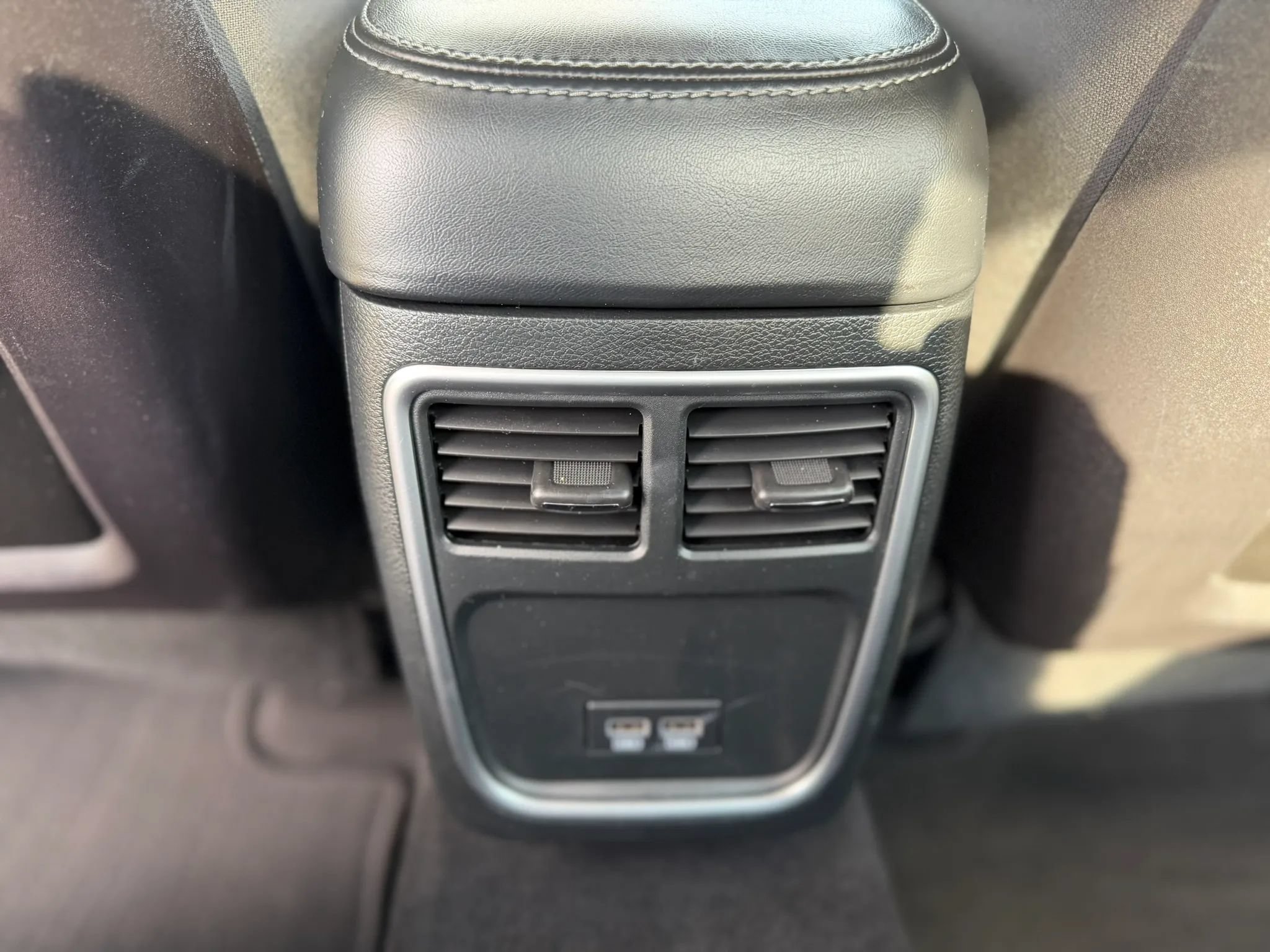 Used 2019 Dodge Charger SXT AWD/4WD image 34