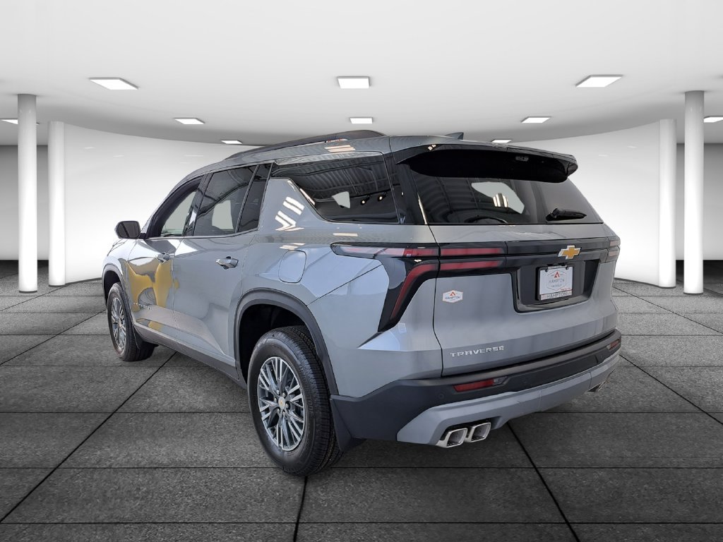 New 2027 Chevrolet Traverse LT w/ Driver Confidence Package FWD image 6