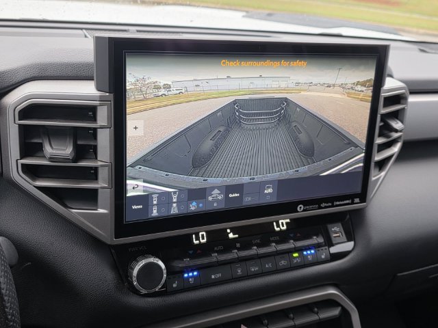Used 2023 Toyota Tundra Limited AWD/4WD image 18