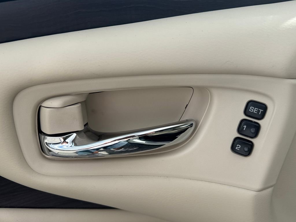 Used 2020 Nissan Murano Platinum w/ Cargo Package image 33