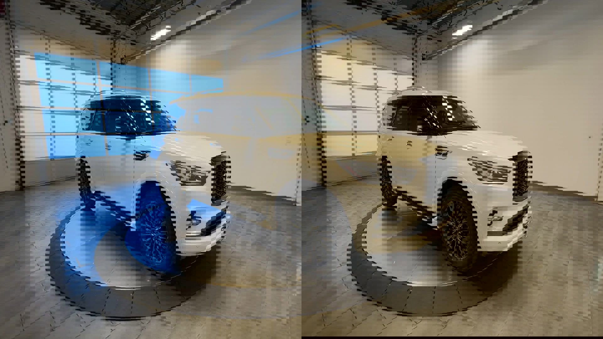 Certified 2024 INFINITI QX80 Sensory image 2