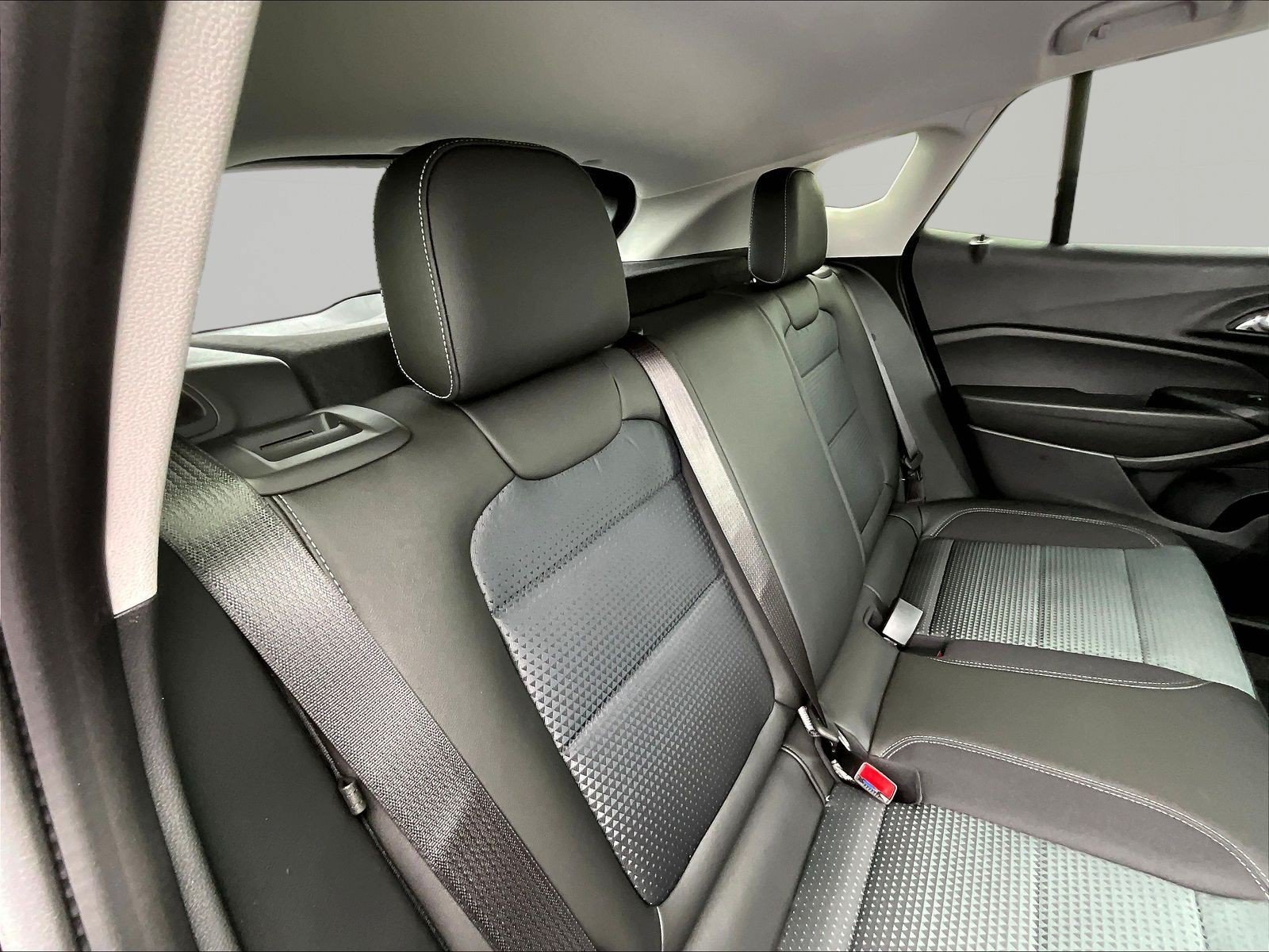 New 2026 Chevrolet Trax LT w/ LT Convenience Package FWD image 20