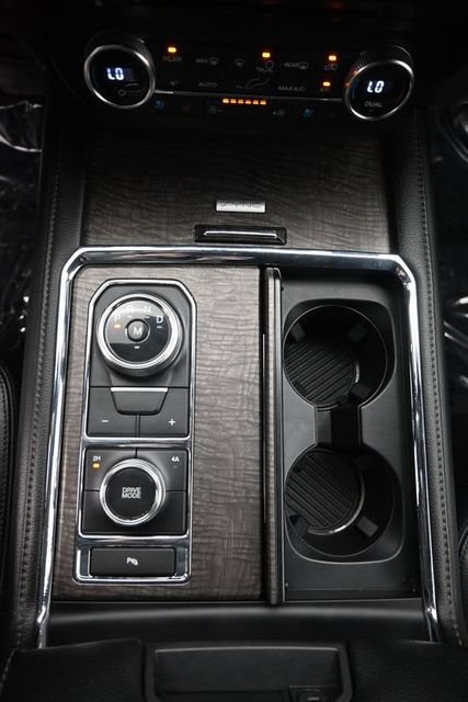 Used 2018 Ford Expedition Limited AWD/4WD image 20