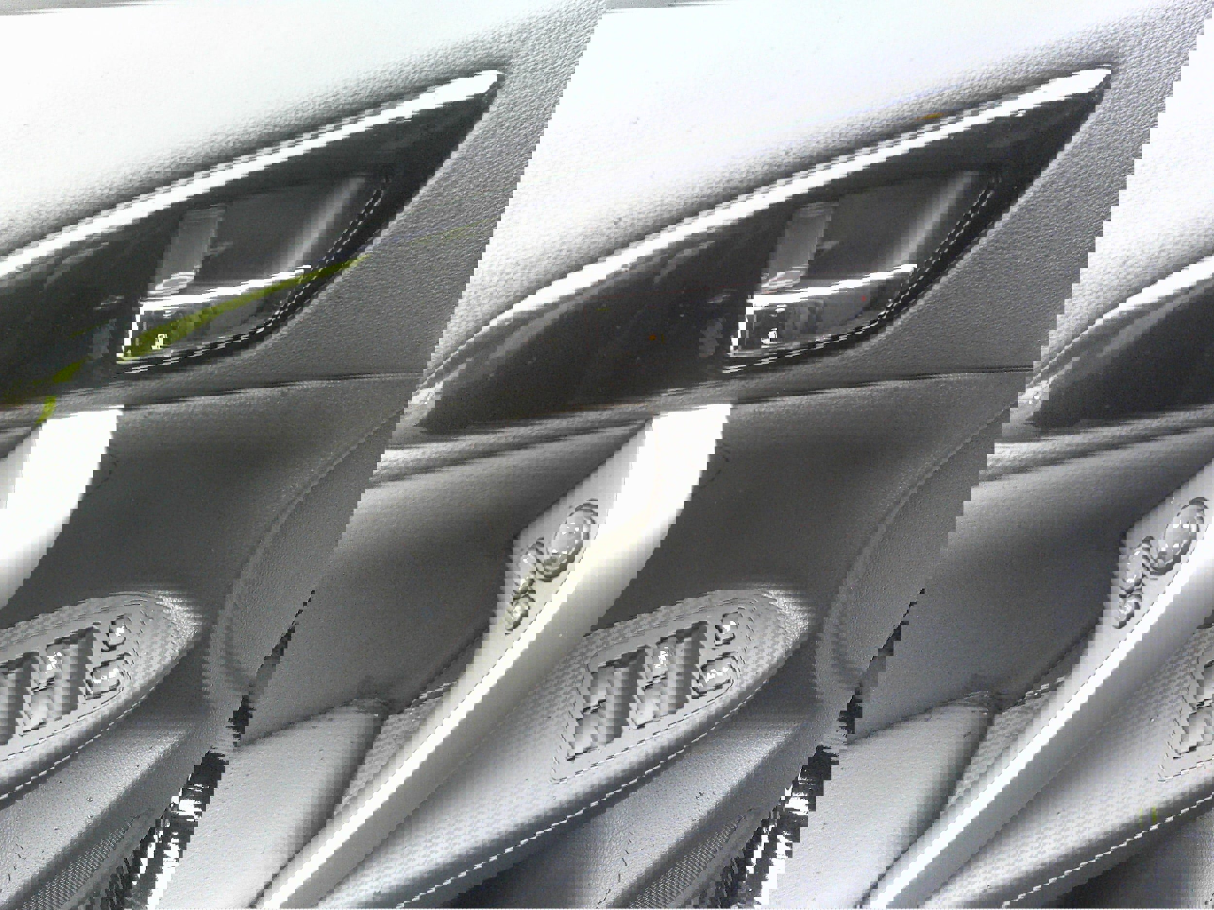 Used 2025 Mitsubishi Eclipse Cross SE image 17