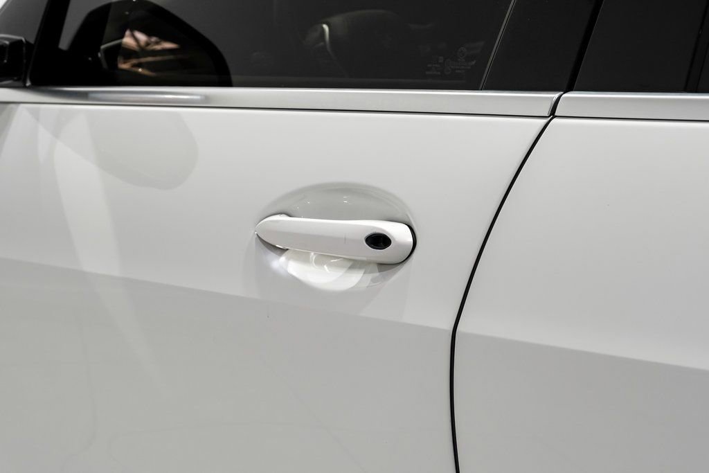 Used 2023 BMW X5 xDrive45e image 36