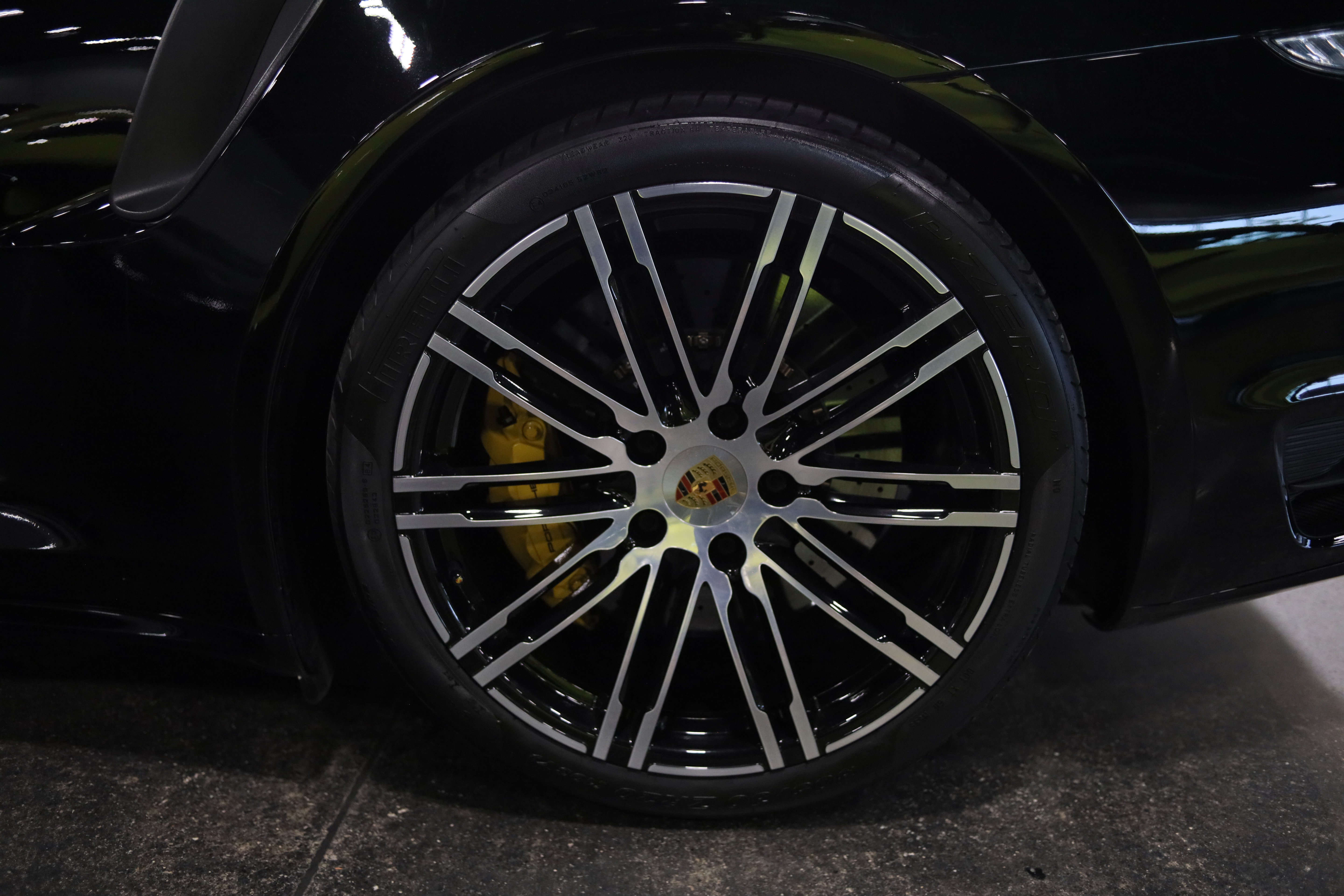 Used 2015 Porsche 911 Turbo S AWD/4WD image 14