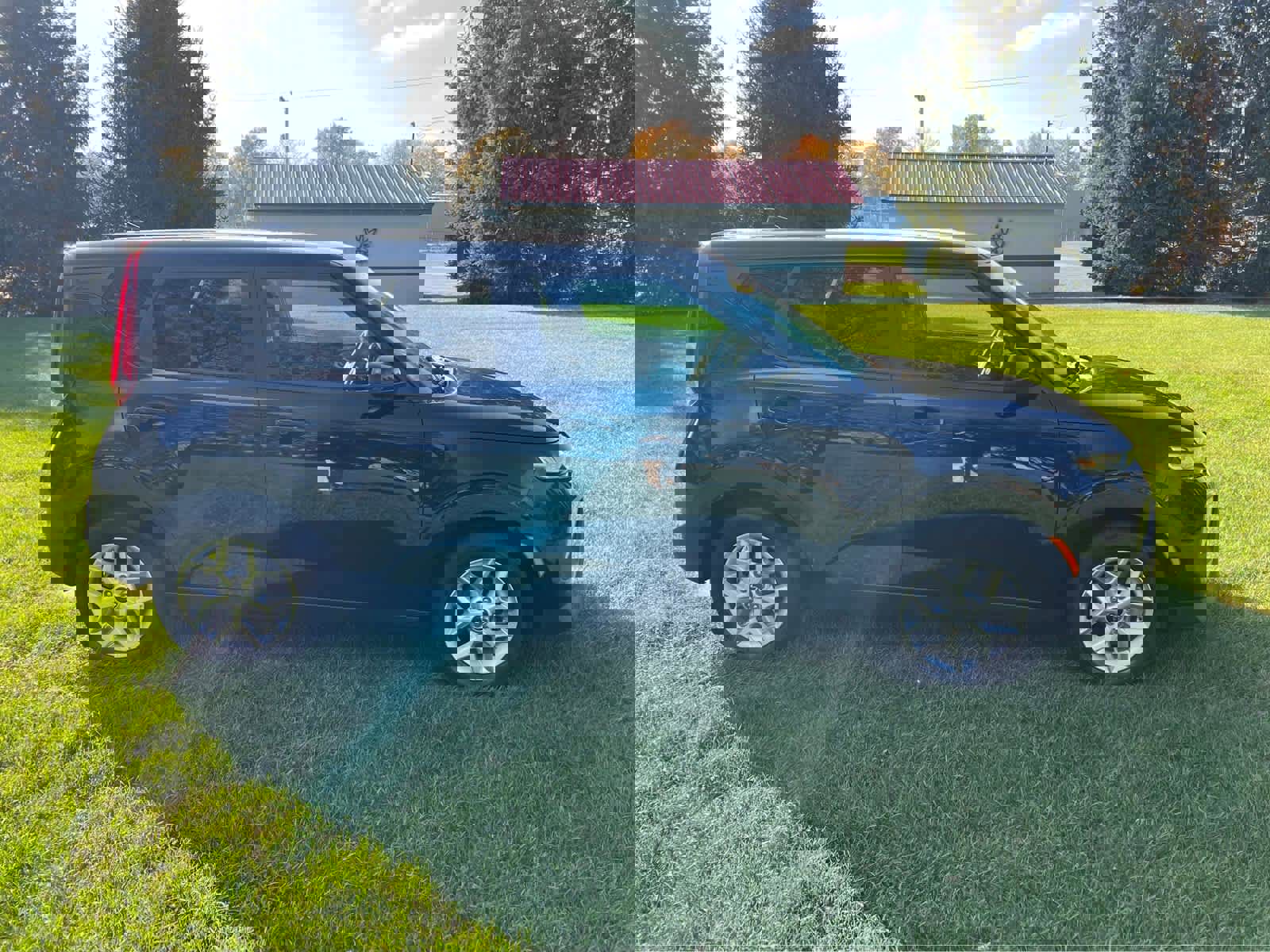 Used 2022 Kia Soul LX w/ Technology Package FWD image 6