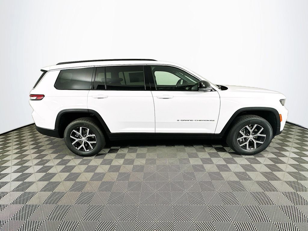 New 2025 Jeep Grand Cherokee L Limited image 10