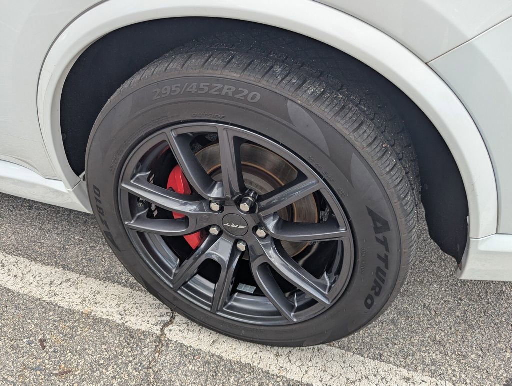 Used 2019 Dodge Durango SRT w/ Technology Group AWD/4WD image 17