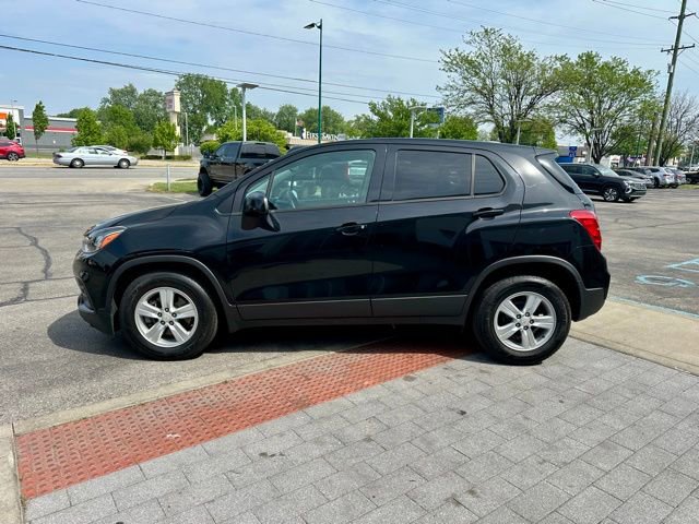 Used 2020 Chevrolet Trax LS w/ Tint and Cruise Package FWD image 4