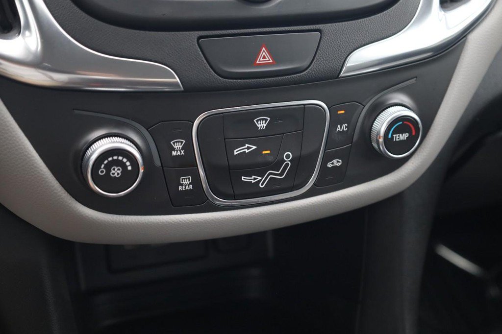 Used 2021 Chevrolet Equinox LS FWD image 16