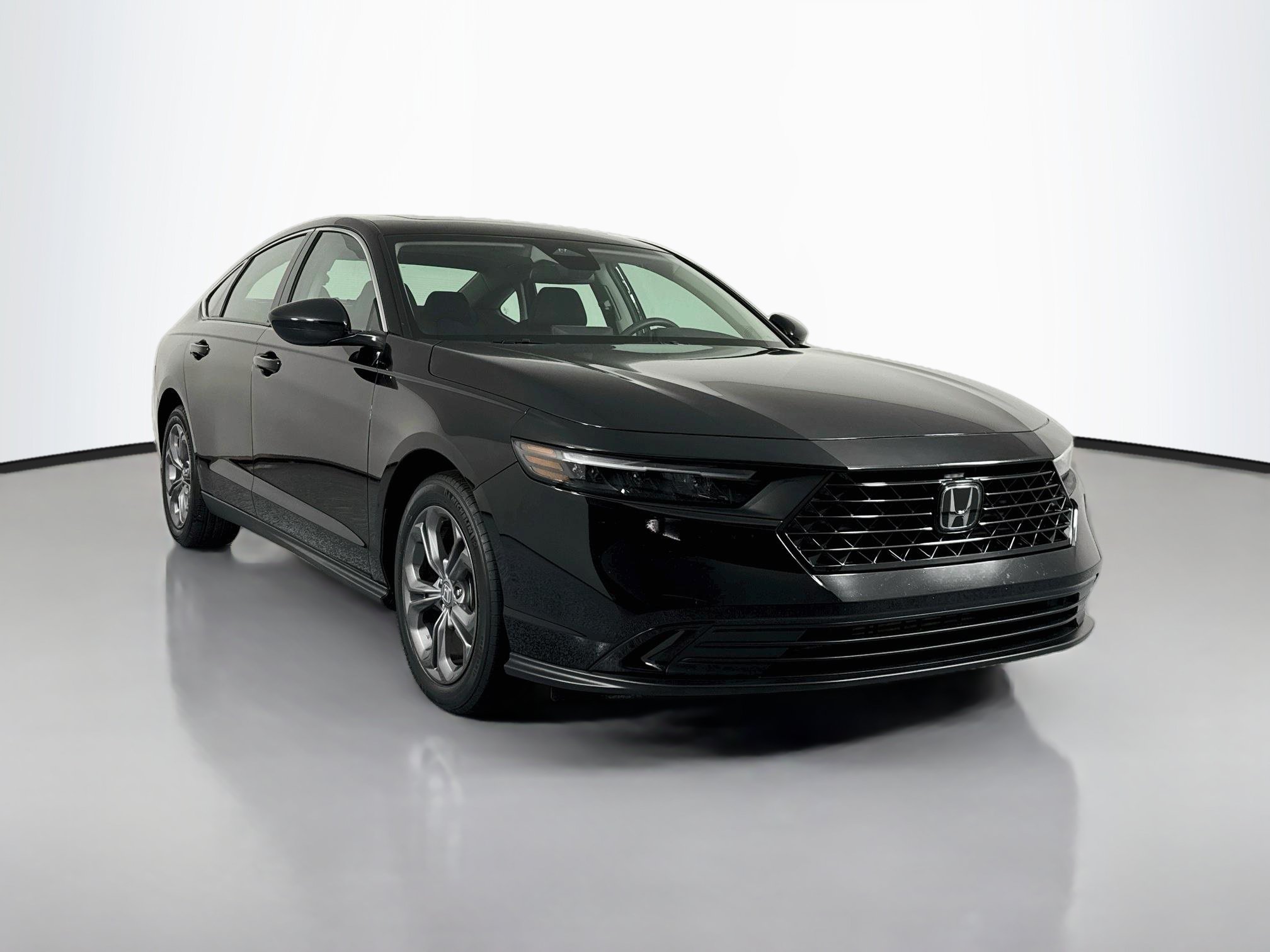 Certified 2024 Honda Accord EX image 3