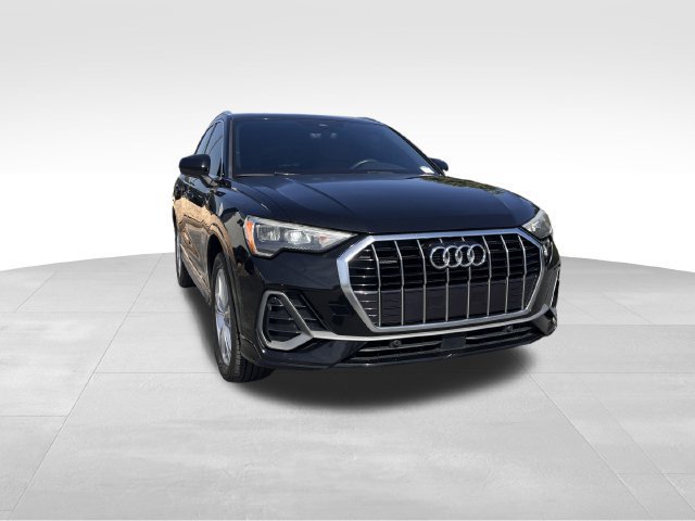 Used 2020 Audi Q3 2.0T Premium w/ Convenience Package AWD/4WD image 7