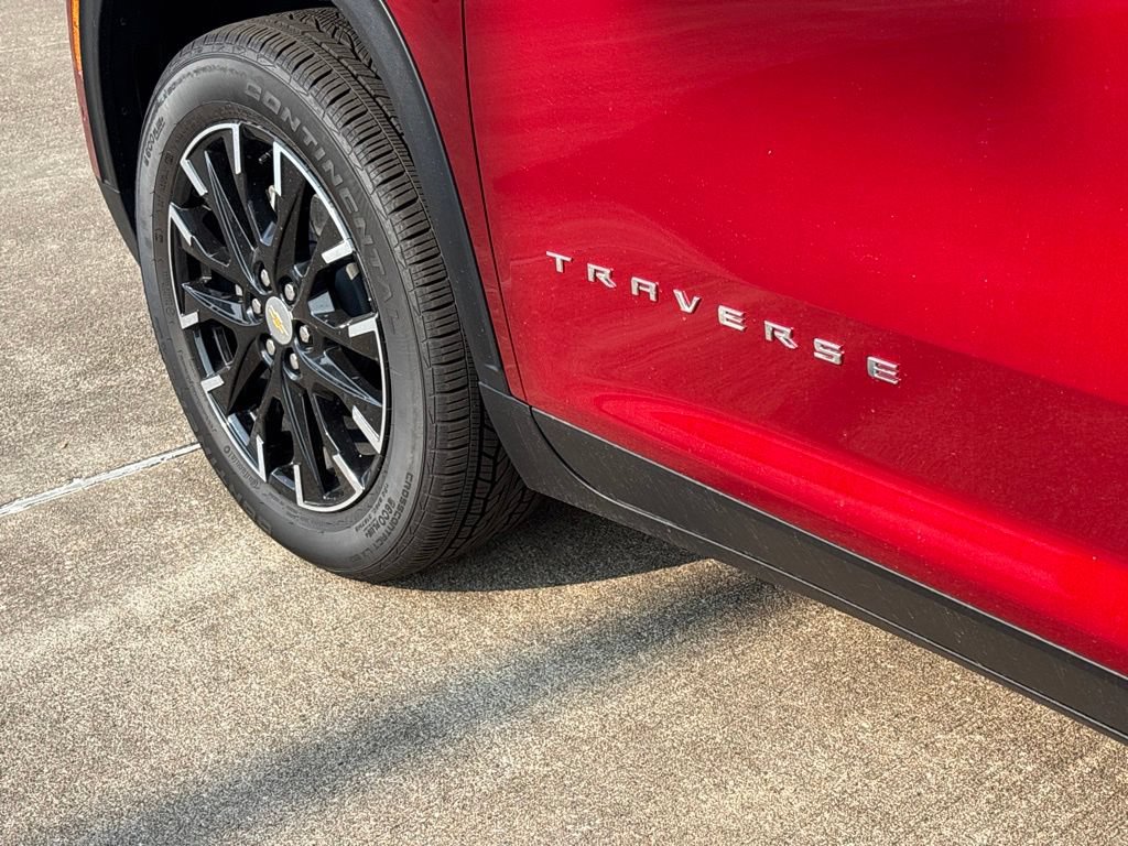 New 2026 Chevrolet Traverse LT w/ Enhanced Driving Package FWD image 30