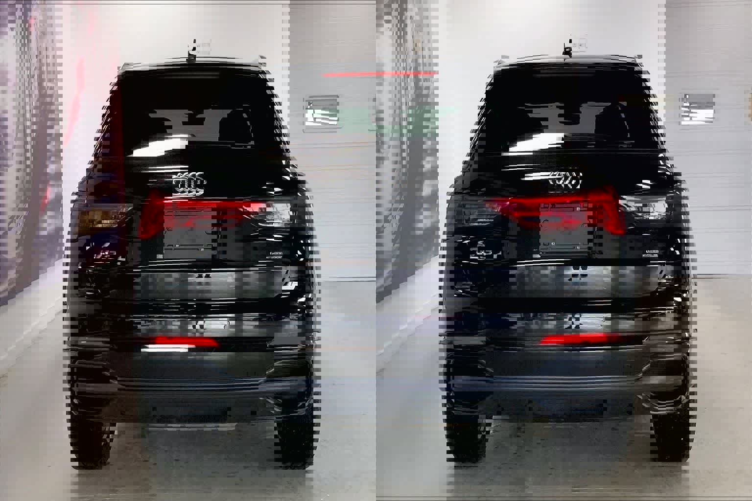 Certified 2020 Audi Q3 2.0T Premium Plus w/ Premium Plus Package AWD/4WD image 5