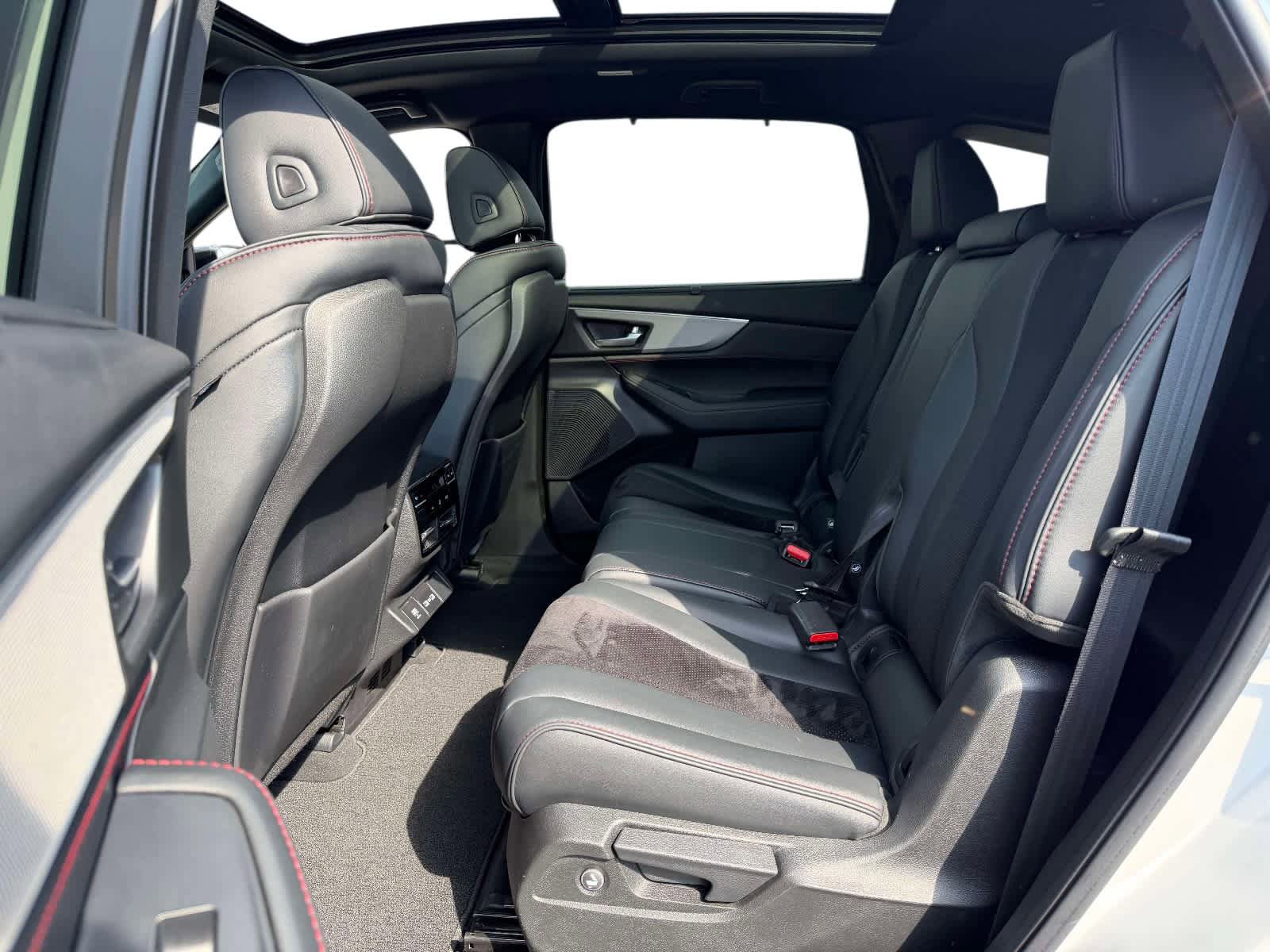 Used 2023 Acura MDX A-Spec AWD/4WD image 16