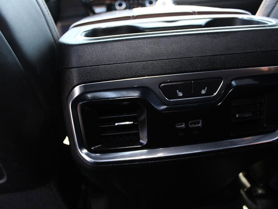 Used 2024 GMC Sierra 2500 Denali Ultimate AWD/4WD image 36