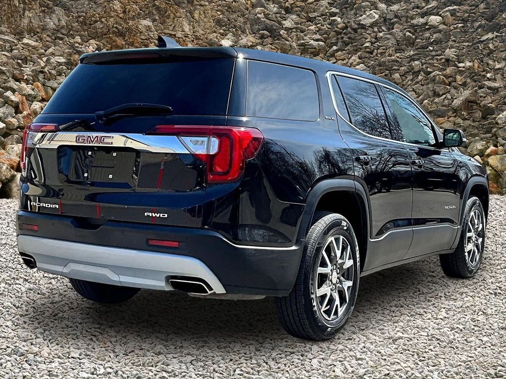 Used 2021 GMC Acadia SLE image 2