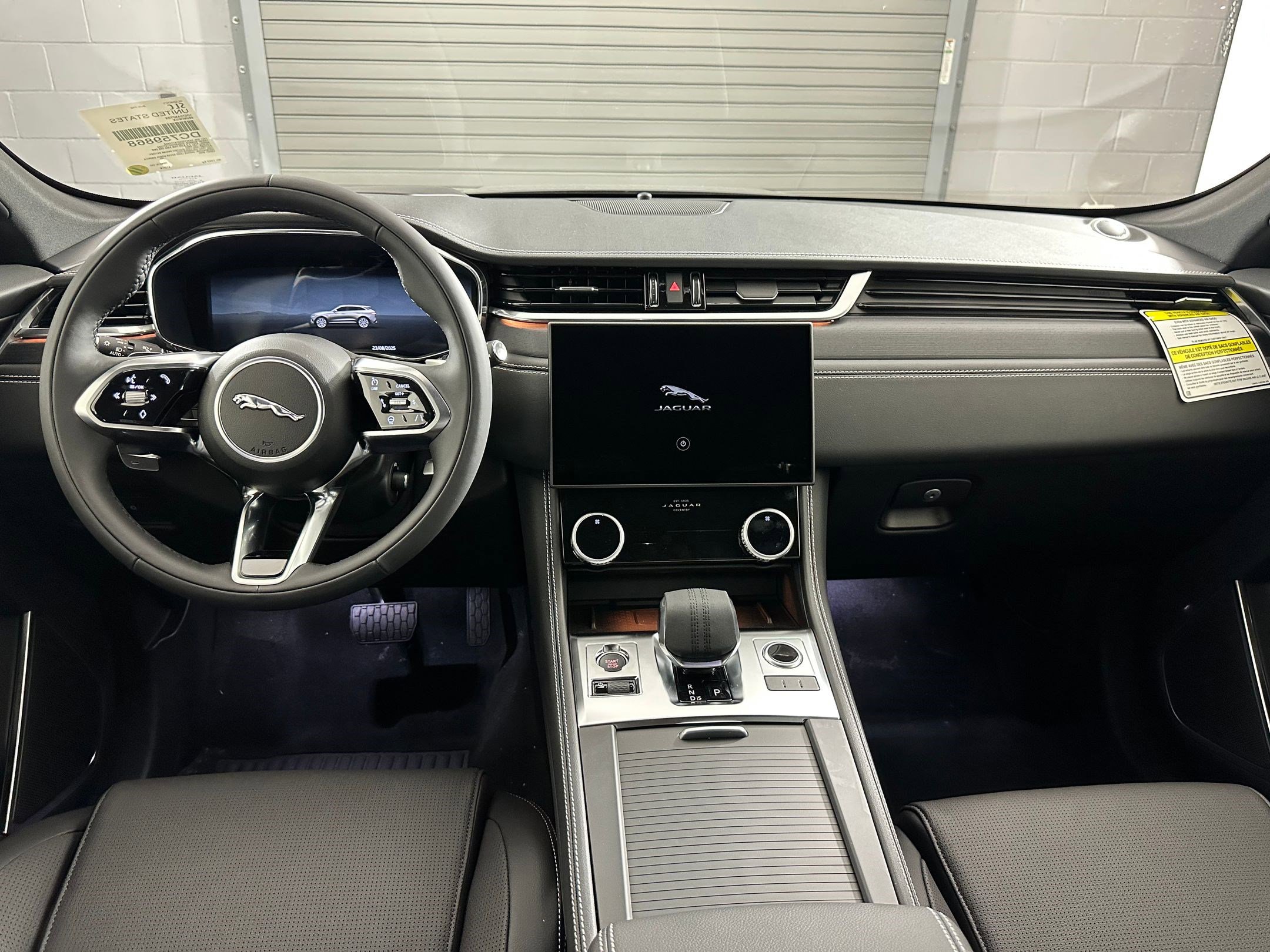 New 2026 Jaguar F-PACE R-Dynamic S image 13