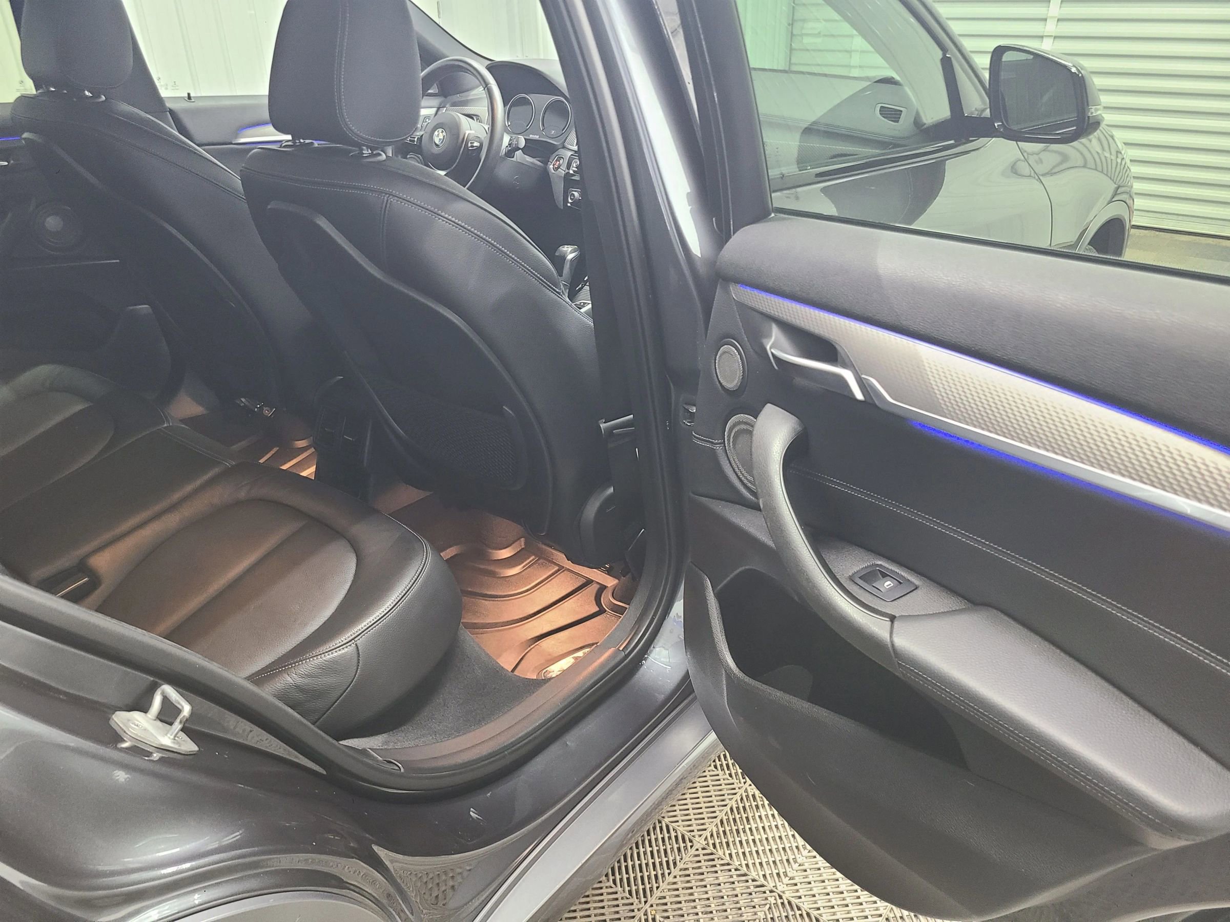 Used 2018 BMW X2 xDrive28i w/ M SportX Package image 38