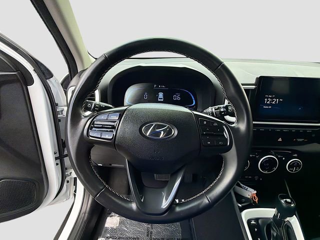 Certified 2024 Hyundai Venue Limited FWD image 11