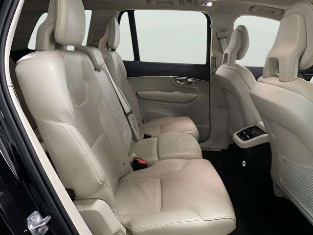 Used 2020 Volvo XC90 T5 Momentum image 47