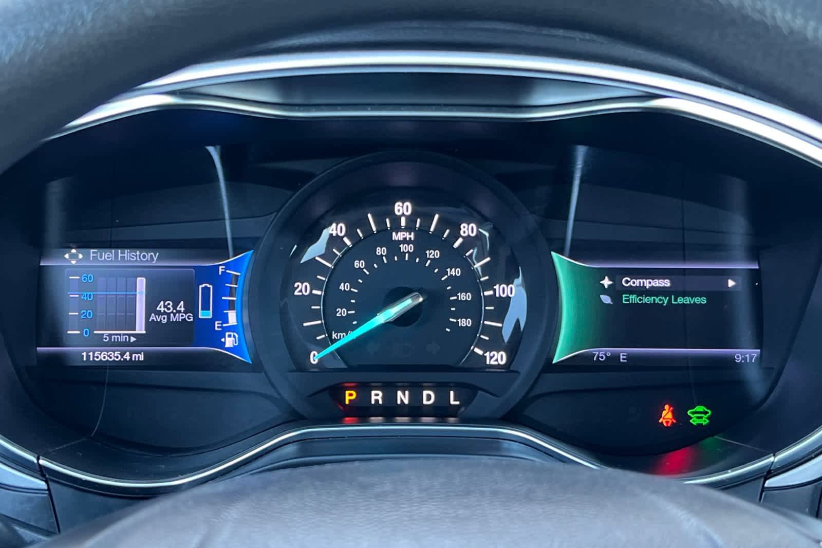 Used 2013 Ford Fusion SE FWD image 25
