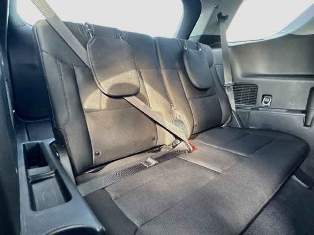 Used 2024 Ford Explorer XLT AWD/4WD image 30