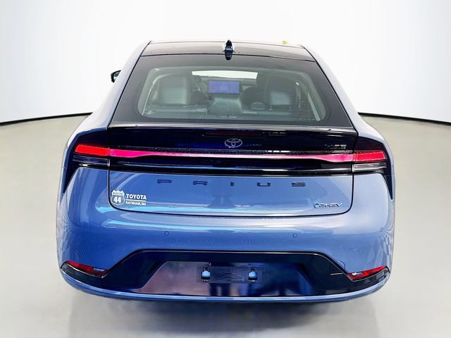 New 2026 Toyota Prius Plug-In Hybrid FWD image 7